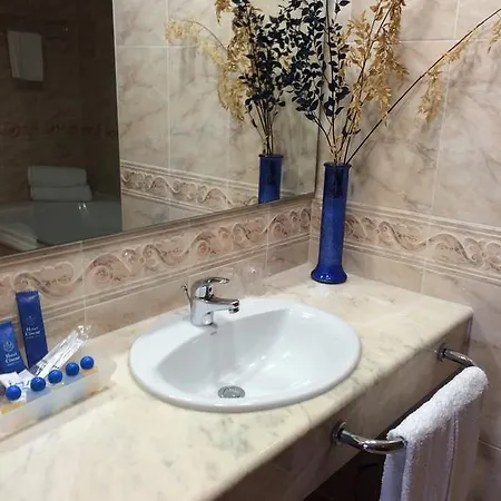 Checkin Valencia Ciscar Hotel