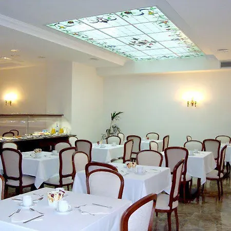 Checkin Valencia Ciscar Hotel