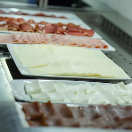 Ξενοδοχείο Checkin Valencia Ciscar 4*