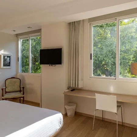 Checkin Valencia Ciscar Hotel 4*