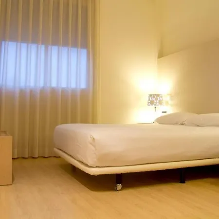 Checkin Valencia Ciscar 호텔 4*