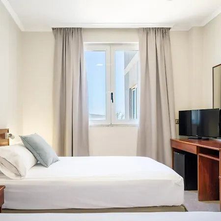 Checkin Valencia Ciscar Otel 4*
