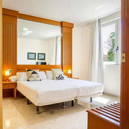 Checkin Valencia Ciscar Otel Picanya