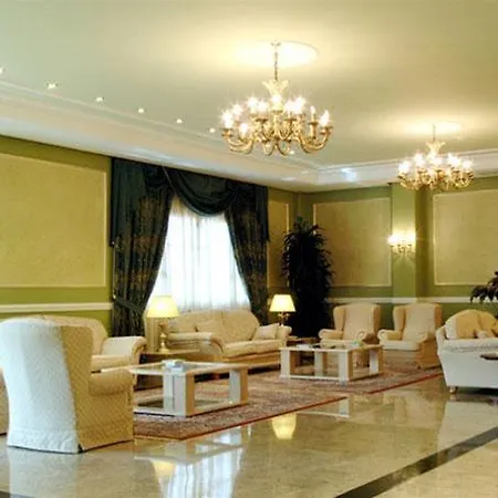 Ξενοδοχείο Checkin Valencia Ciscar 4*