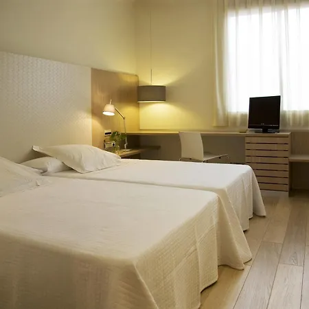 Checkin Valencia Ciscar Szálloda 4*