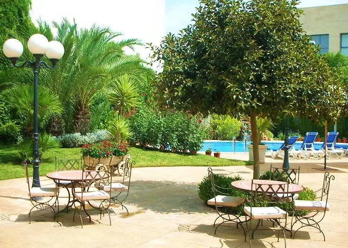 Checkin Valencia Ciscar Пикания