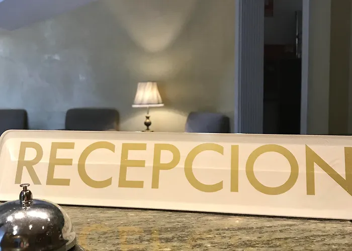 Отель Checkin Valencia Ciscar 4*