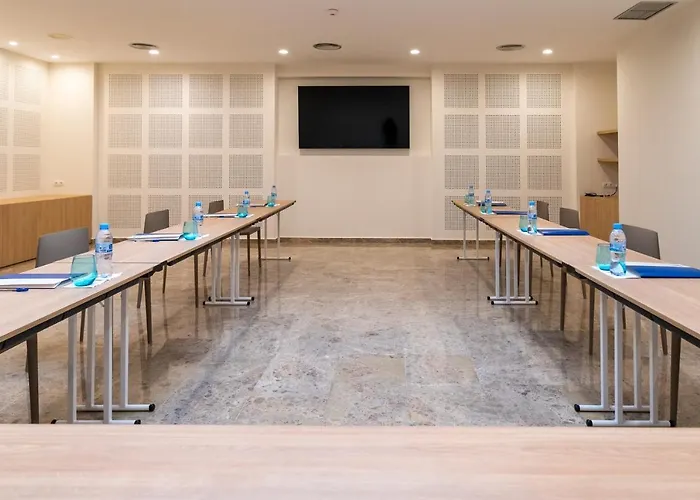 Отель Checkin Valencia Ciscar Пикания