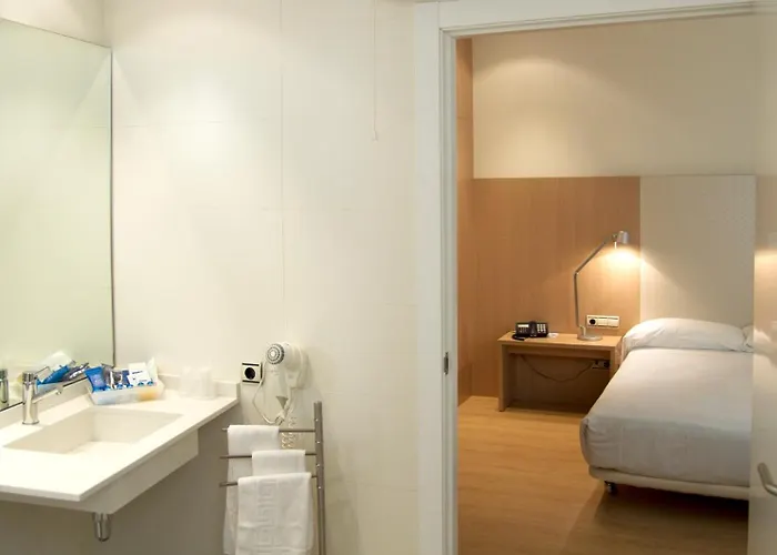 Отель Checkin Valencia Ciscar Пикания