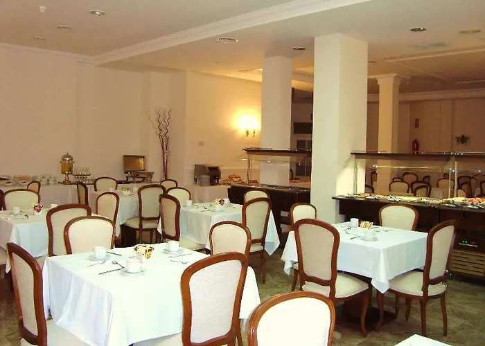 Checkin Valencia Ciscar 4* Пикания