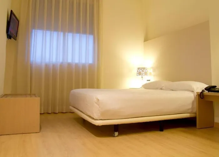Checkin Valencia Ciscar Szálloda 4*