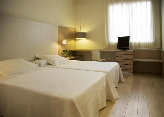 Checkin Valencia Ciscar Szálloda 4*