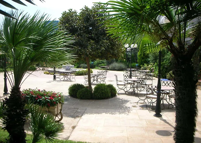Checkin Valencia Ciscar Szálloda 4*